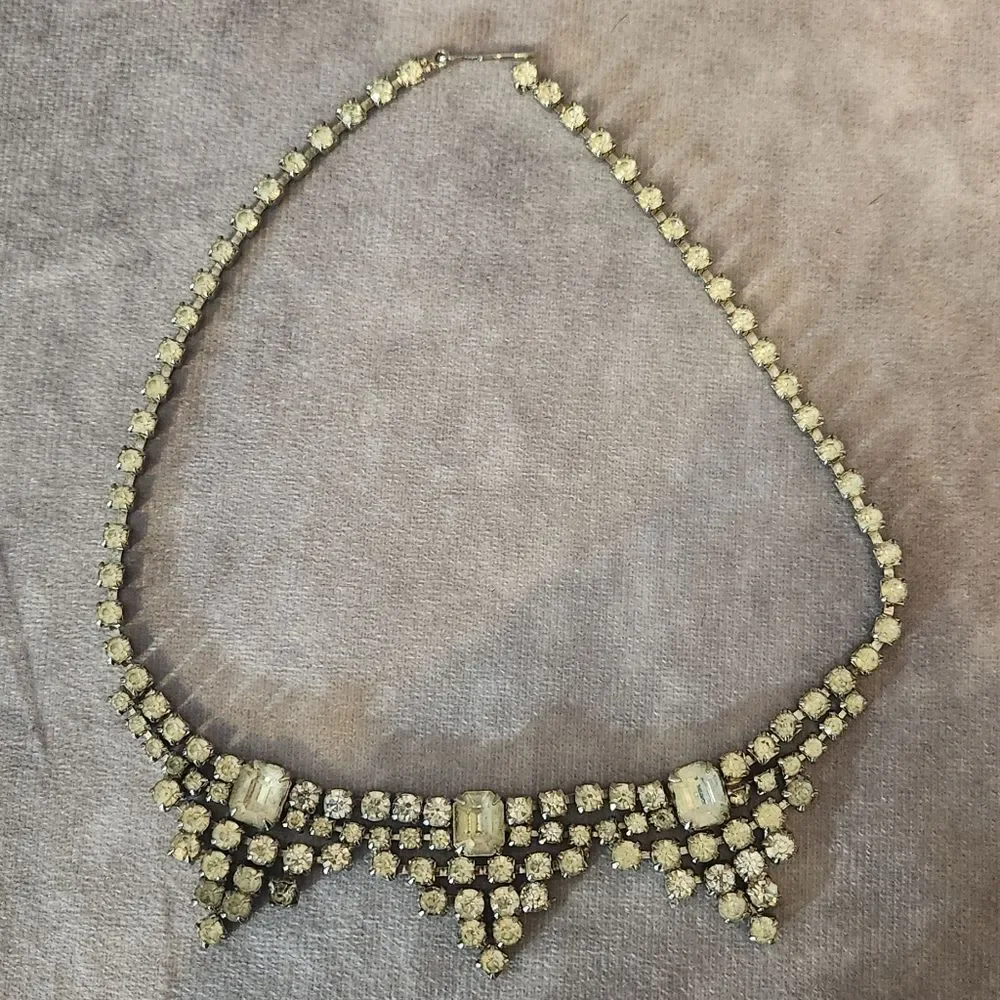 Vintage Rhinestone and Silvertone‎ Necklace